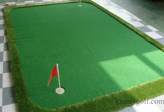 Portable golf putting green